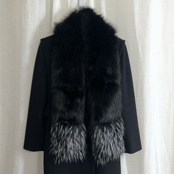 Just Jamie Faux Fur Black White Scarf With Pockets - Picture 1 of 8